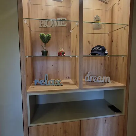 Private Dado - Vucko アパート ヤホリナ